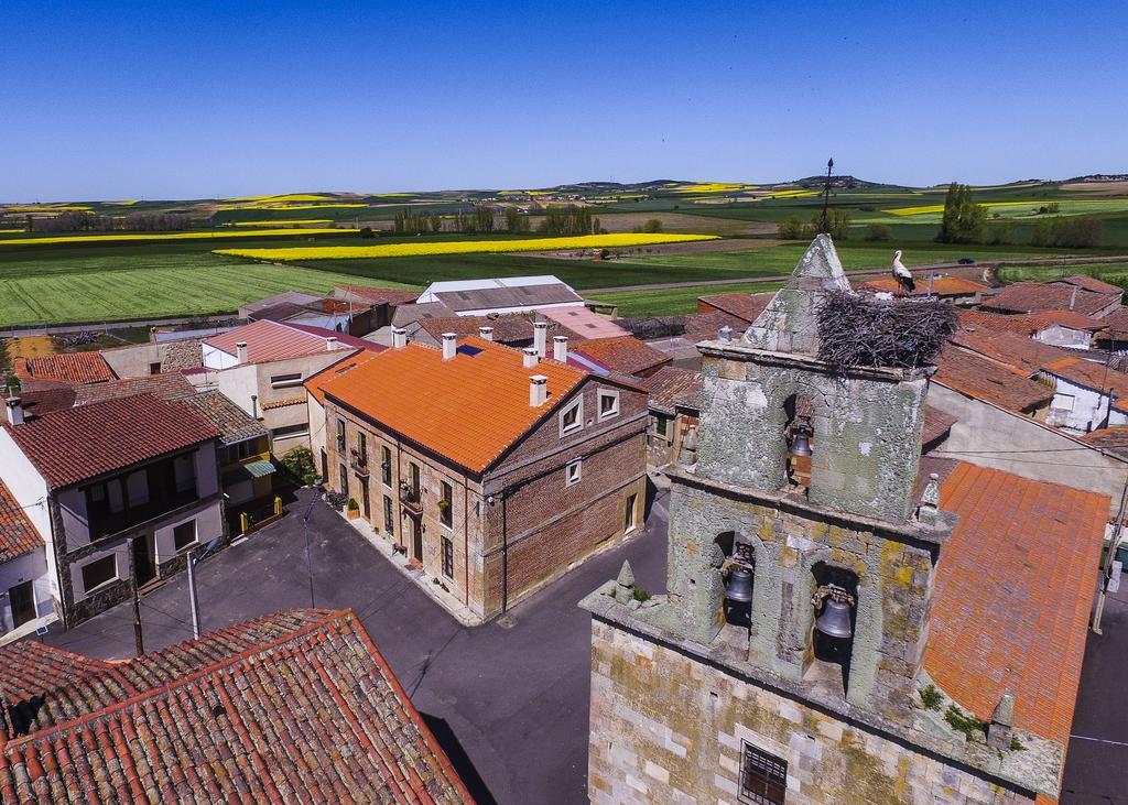 Posada Real Del Buen Camino Villanueva de Campeán Kültér fotó